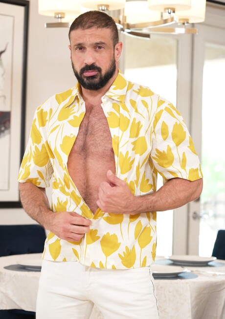 Serving Ty Roderick's Tasty Cock!